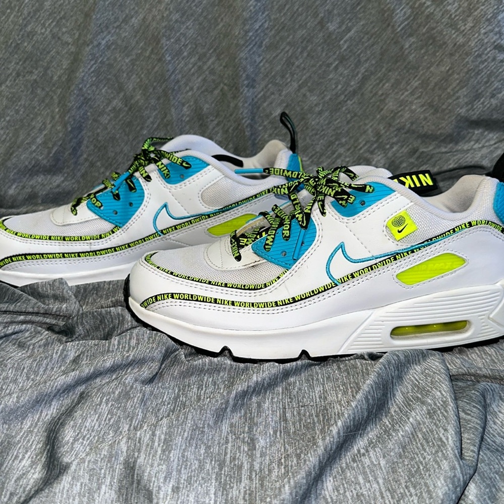 Air Max 90 SE GS 'Worldwide Pack - Blue Fury Volt'